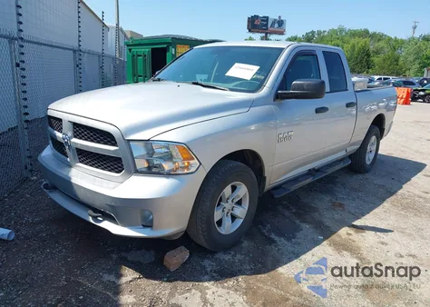 2017 Ram 1500 Express 4X4 6'4 Box из США, поврежденный, VIN 1C6RR7FG2HS673969